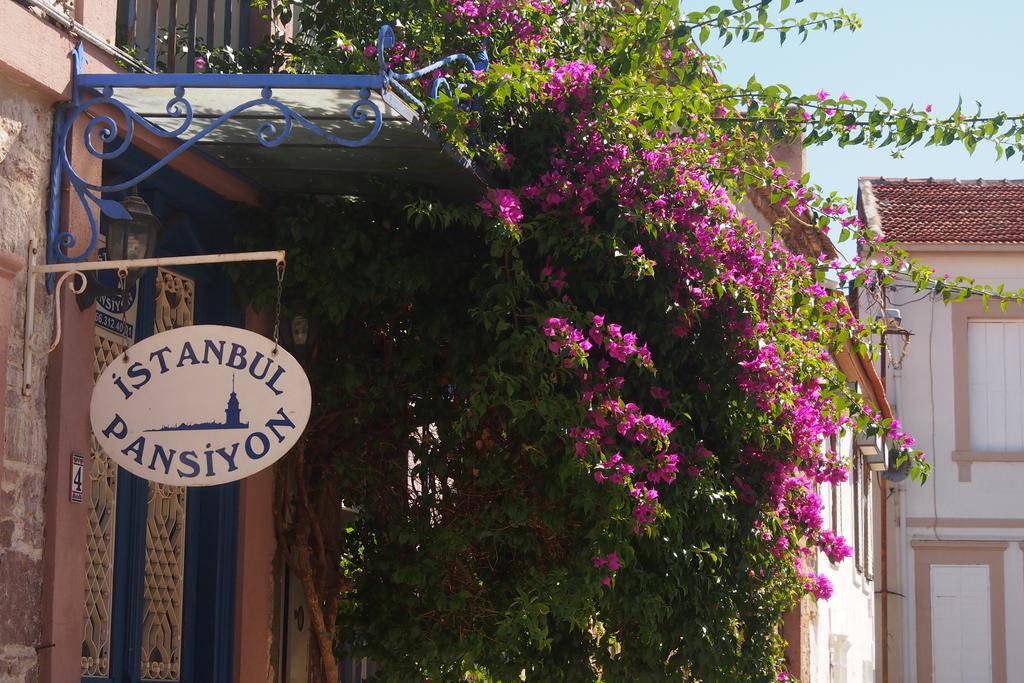 Istanbul Pension Ayvalik Exterior foto