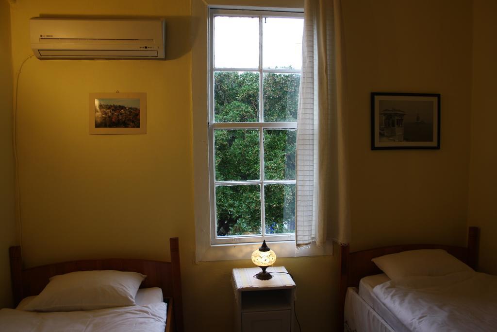 Istanbul Pension Ayvalik Quarto foto