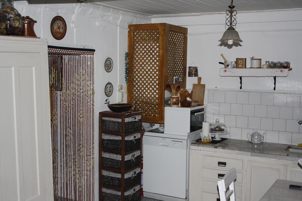 Istanbul Pension Ayvalik Exterior foto