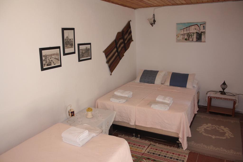 Istanbul Pension Ayvalik Exterior foto