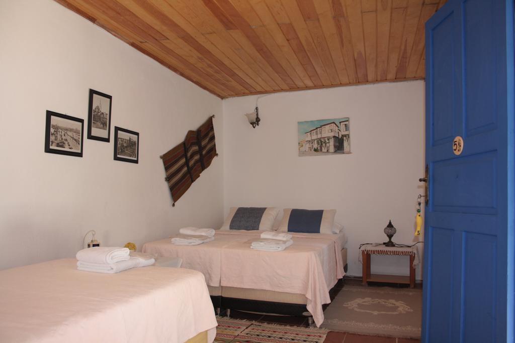 Istanbul Pension Ayvalik Exterior foto