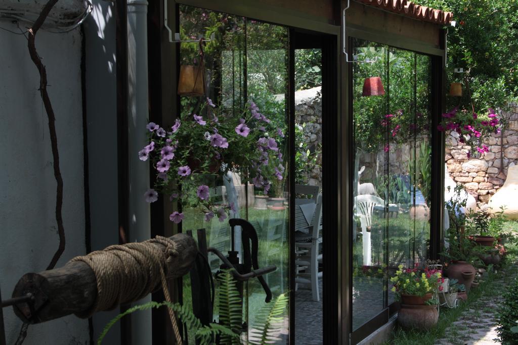 Istanbul Pension Ayvalik Exterior foto