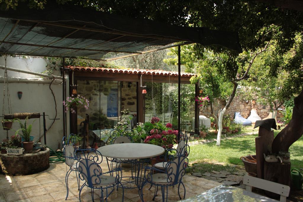 Istanbul Pension Ayvalik Exterior foto