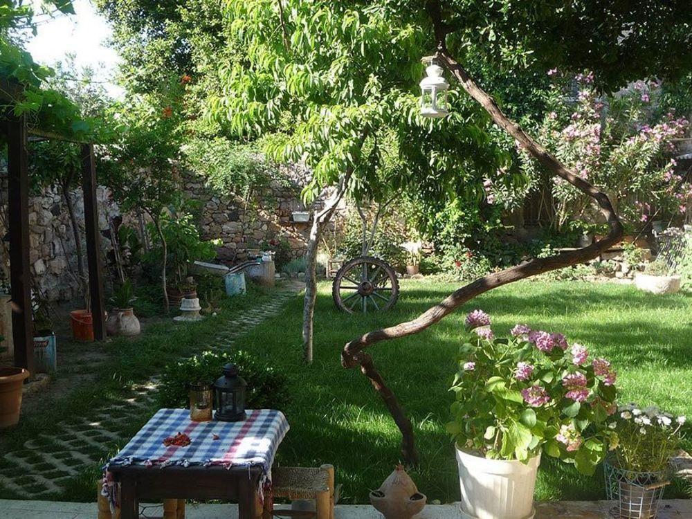 Istanbul Pension Ayvalik Exterior foto