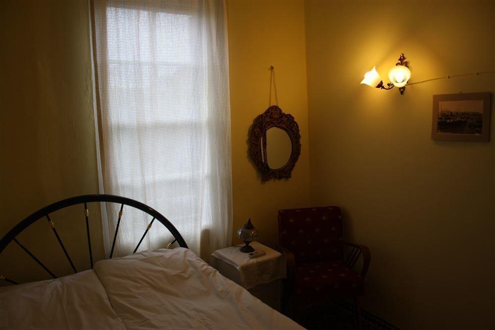 Istanbul Pension Ayvalik Exterior foto